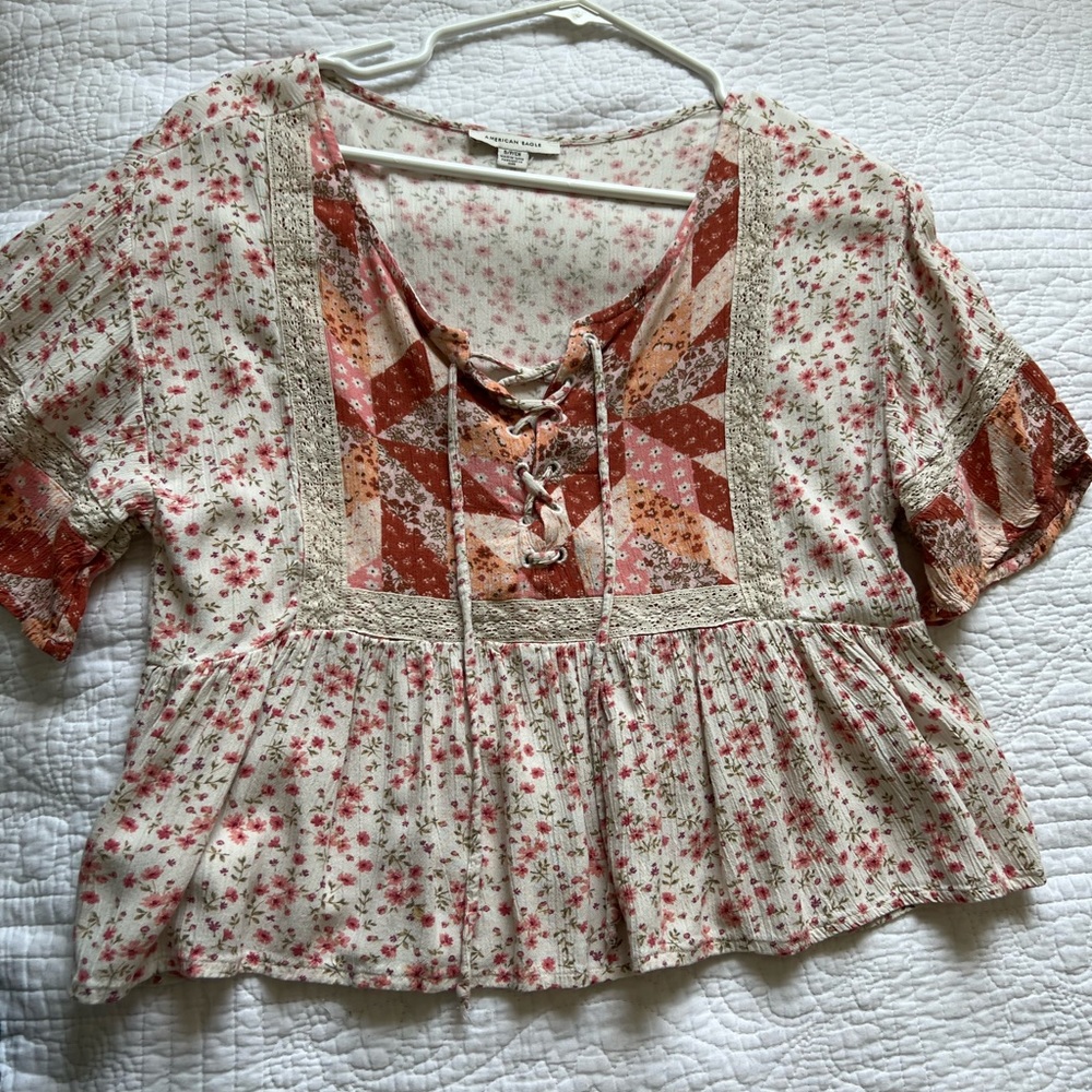 American eagle floral noise